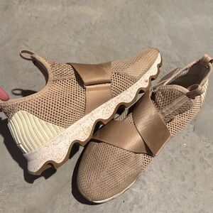 Sorel Kinetic Tennis Shoes / Hiking Shoes